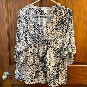 Cathy Daniel’s size L
